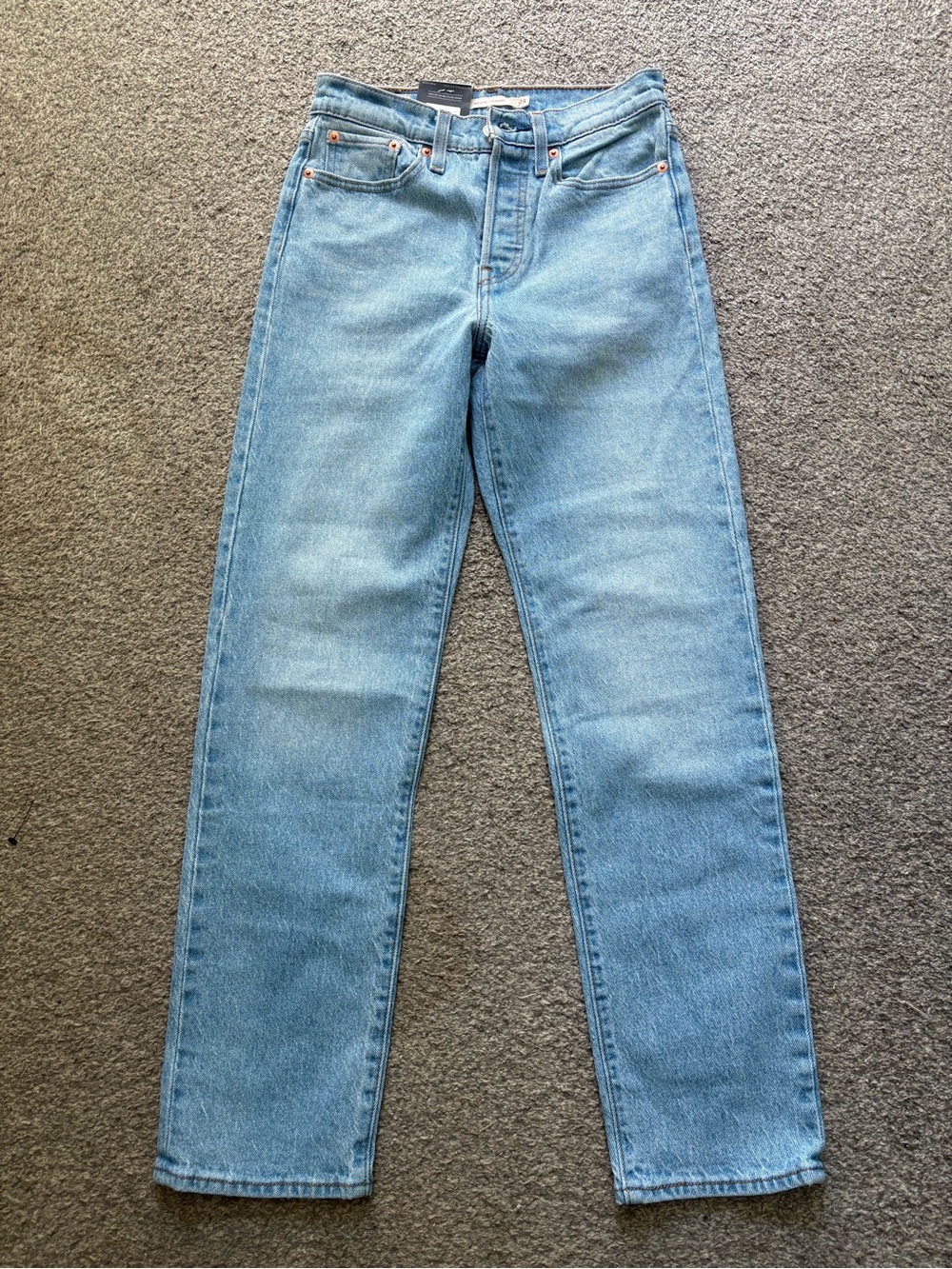 Levi's Women’s Light Wash Wedgie Style Straight Jeans - Size 24 - 28” inseam NWT